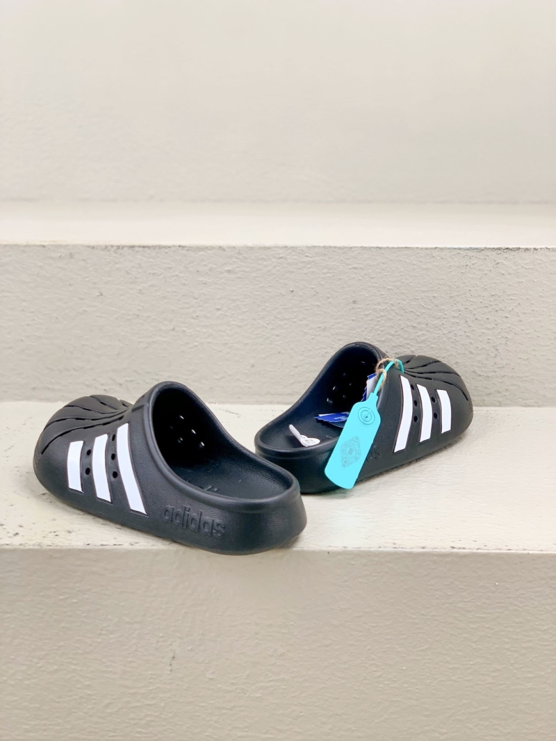 Adidas slippers